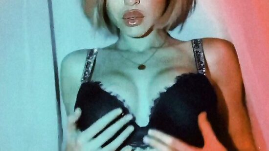 kiss Me
